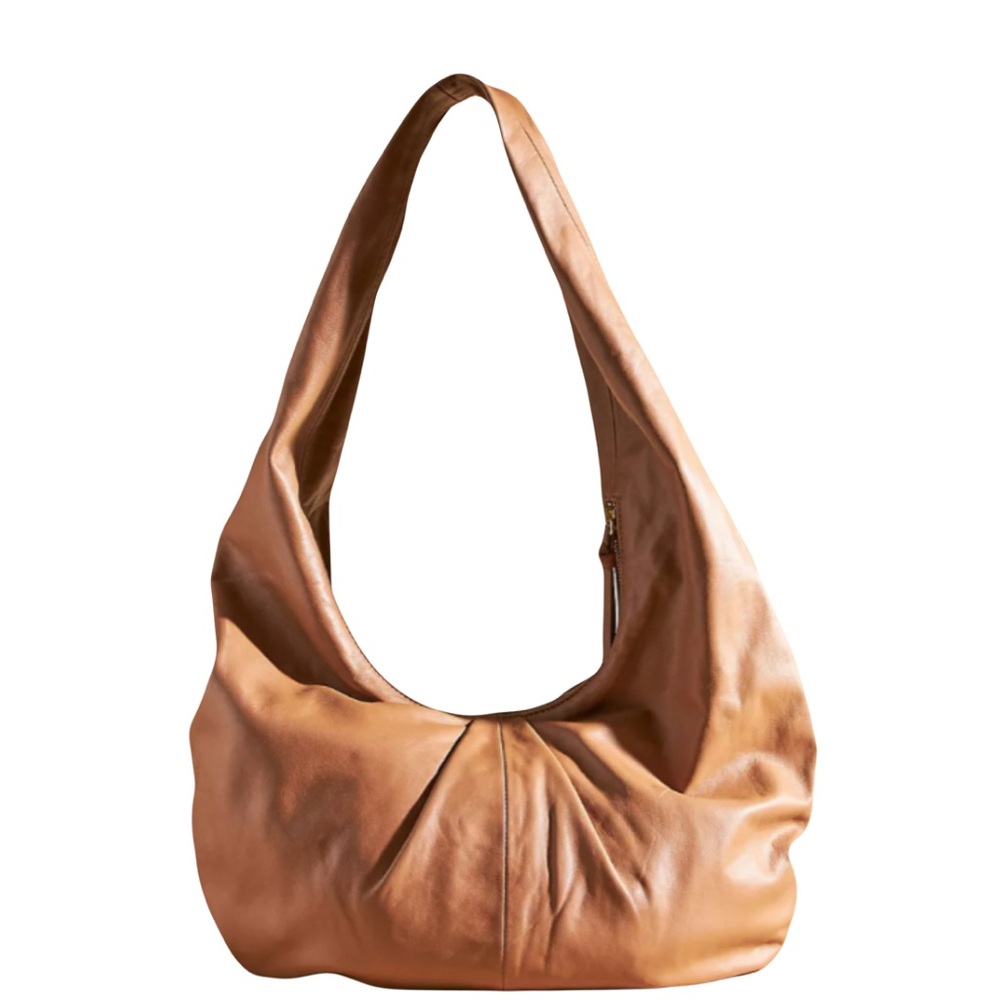 Anthropologie slouchy leather shoulder bag!❤️